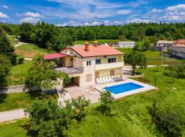 Holiday Home Larisa by Interhome，位于皮肯的酒店