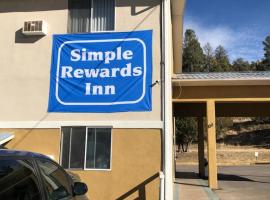 Simple Rewards Inn，位于鲁伊多索的酒店