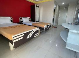 Hotel Parth，位于贾姆讷格尔的酒店