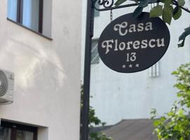 Casa Florescu 13，位于布加勒斯特Dimitrie Gusti National Village Museum附近的酒店