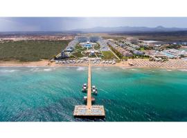 Limak Cyprus Deluxe Hotel，位于Iskele的酒店