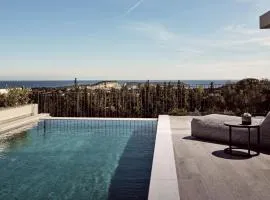 Alexandra SeaView Luxurious Villa, By ThinkVilla