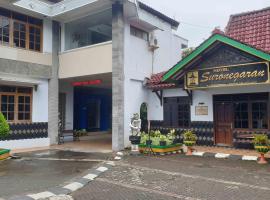 Hotel Suronegaran Purworejo Mitra RedDoorz，位于Cangkrep的酒店