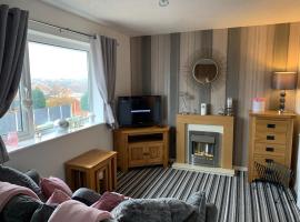 Sunny rhyl apartment，位于拉尔的酒店