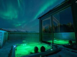 Flatmoen Natur Lodge，位于阿尔塔的带停车场的酒店