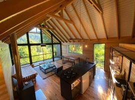 Luxury mountain loft，位于普孔的酒店