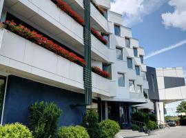 Best Lido Hotel，位于蒂米什瓦拉的带热水浴缸的酒店