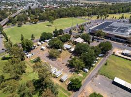 Western Plains Tourist Park - Dubbo，位于达博的露营地