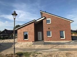 Haushälfte links WE1，位于Rhede的酒店