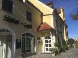 Hotel-Café 3 Kronen，位于布尔格伦根费尔德的酒店
