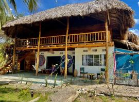 Playa Jaguar - Beach Club，位于Moñitos的民宿