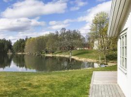 6 person holiday home in ÅSBRO-By Traum，位于奥斯布鲁的酒店