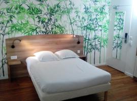 夫拉里梅洛吉斯绿色酒店，位于弗勒里梅罗吉的酒店