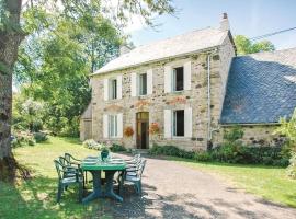 Beautiful Home In Riom-Ès-Montagnes，位于里翁山区的酒店