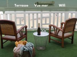 Appartement de standing - avec terrasse et vue mer，位于阿罗芒什莱班的酒店