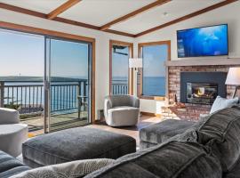 Whale Watch FANTASTIC VIEWS Game Room Dog Friendly，位于迪伦比奇的酒店