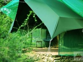 Basecamp - Yala，位于雅拉的豪华帐篷营地