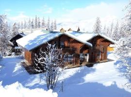 CASA Les Heureux Magnifique CHALET 6 chambres à RISOUL，位于里苏尔的木屋