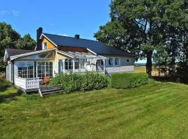 6 person holiday home in MELLERUD-By Traum