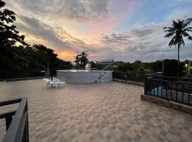 Charming Apartelle with Swimming Pool -Exclusive，位于达沃市的宠物友好酒店