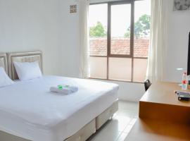 Bumi Ciboled Mitra RedDoorz near Gerbang Tol Pamulihan，位于Jatinangor的酒店