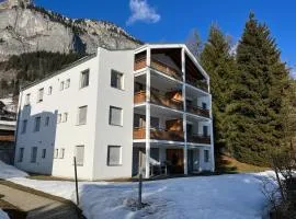 Renovated-Spacious apartment up to 6 people in Flims