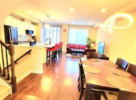 3 bedroom town house in ottawa close to downtown，位于渥太华的酒店