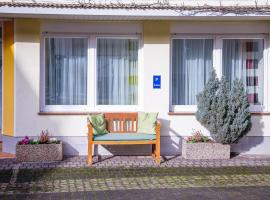 Ferienwohnung 3 Am Petersberg，位于Neef的酒店