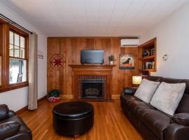 Shenandoah Getaway Near National Park Cozy Space!，位于仙纳度的酒店
