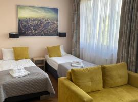 Carina Hotel，位于特切夫的酒店