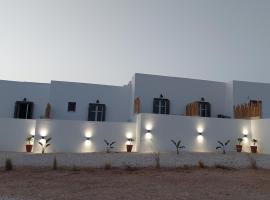 Fyroa apartments koufonissia，位于考弗尼西亚的酒店
