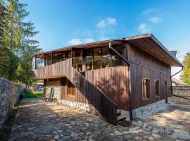 EcoLife Lodge Hotel & Restaurant，位于斯捷潘纳万的酒店