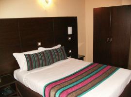 塞尼瓦勒酒店，位于芒特拉若利的酒店