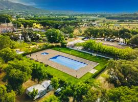 Camping Castell D'aro，位于普拉加德阿罗的酒店