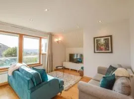 Rowan Tree Apartment - A modern, quiet hideaway with sweeping views across Oban