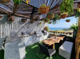 The Penthouse by AcoModo，位于Río Mar的酒店