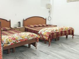 Hotel Siddharth，位于德拉敦的酒店