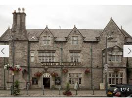 Bull Hotel，位于兰盖夫尼的酒店