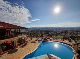 Hotel Las Rocas Resort Villanueva，位于Villanueva的酒店