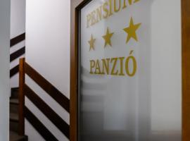 Juliu's Panzio Csikszereda，位于密古雷休治的旅馆