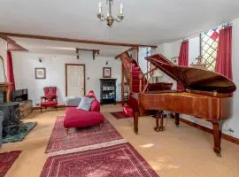 Stunning baptist chapel with concert piano, pets welcome