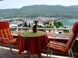 奥赫里德湖景公寓，位于奥赫里德Ancient Theatre of Ohrid附近的酒店