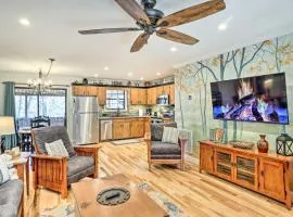 Charming Murphy Escape with Fire Pit and Hot Tub!