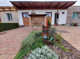 Titi Classic & Trendy Apartman，位于比克的海滩酒店