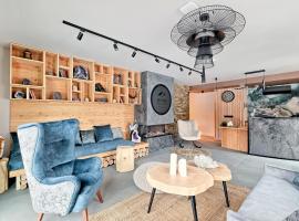 Harda House Friends & Spa，位于扎科帕内的带热水浴缸的酒店