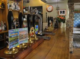 The Blue Bell Inn，位于凯特尔韦尔的酒店