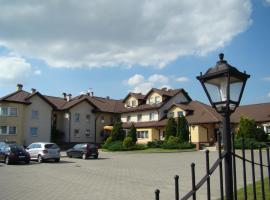 科罗纳酒店，位于蒂黑的酒店