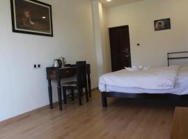 Gondwana Premium Jungle Homes Resort，位于Chimur的酒店