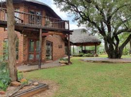 Hornbill Private Lodge Mabalingwe，位于马布拉的山林小屋