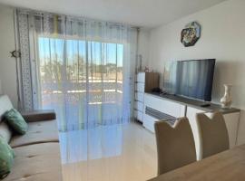 A 150m de la plage - Coquet appartement pour 4 personnes，位于维亚斯的酒店